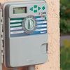 Автоматический полив газона, растени от компании Hunter
