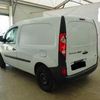 Курьер со своим авто (Renault Kangoo II).