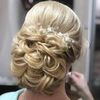 Вечірні та весільні зачиски, накрутка, коси