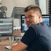 Запис пісні на студії звукозапису