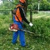 Покос травы мотокосой, скос травы.
