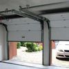 Установка ворот секционного, ролетного типа.