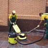 Уборка прилегающей территории проф пылесосом Karcher
